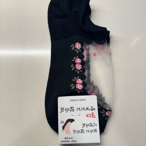 Floral Black and Pink Ankle Korean Socks